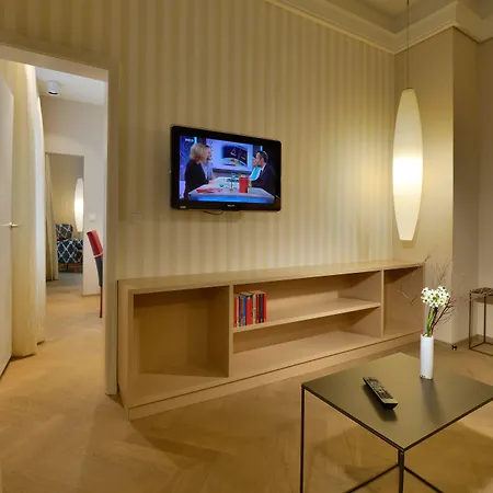 Victoria, Bw Signature Collection 4*