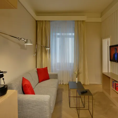 Victoria, Bw Signature Collection 4*