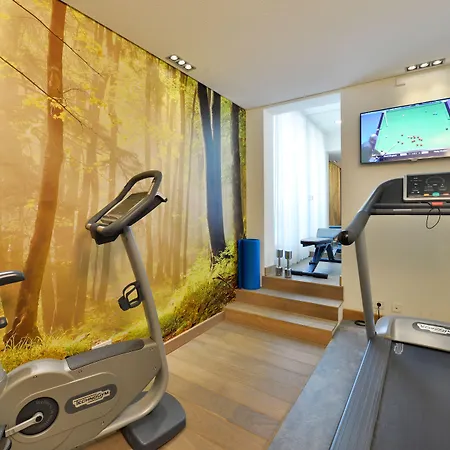 Victoria, Bw Signature Collection