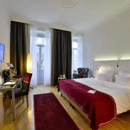 Hotel Western Premier Victoria 4*
