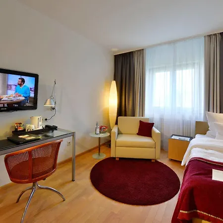 Western Premier Victoria Hotel 4*