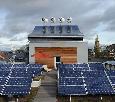 Victoria, Bw Signature Collection