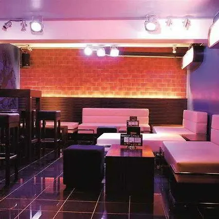 Victoria, Bw Signature Collection