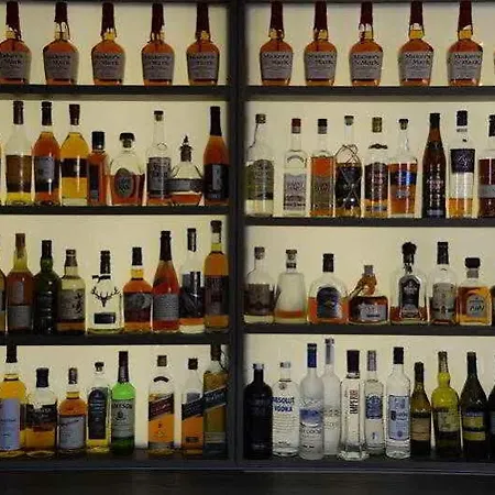 Victoria, Bw Signature Collection