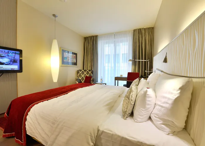 Victoria, Bw Signature Collection Hotel 4*