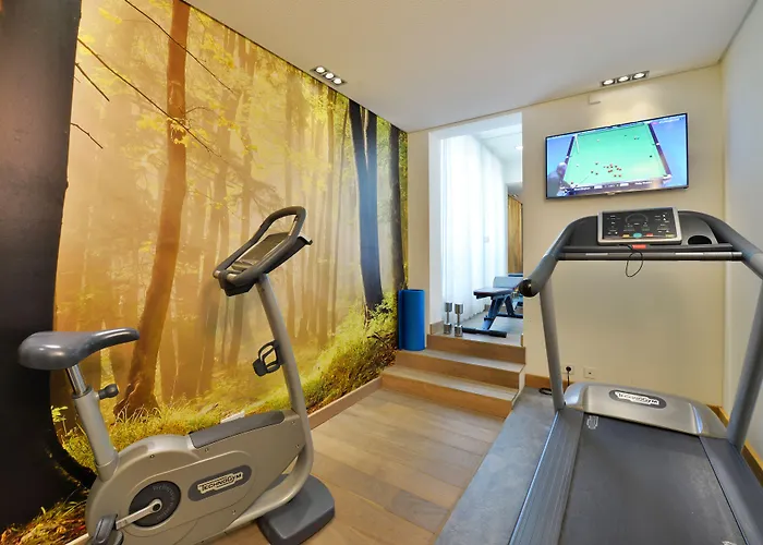 Victoria, Bw Signature Collection