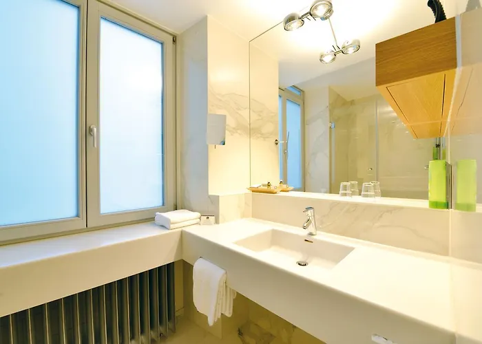 Victoria, Bw Signature Collection Hotel